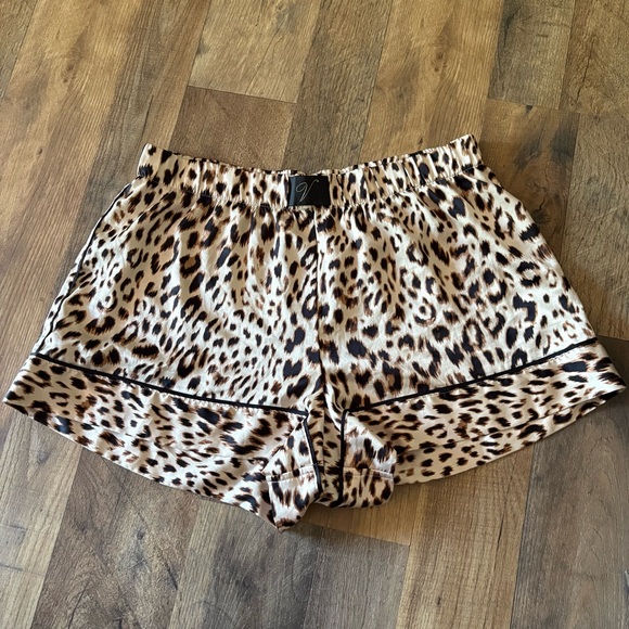 Victoria's Secret Animal Print Lingerie Set - Picture 7 of 7